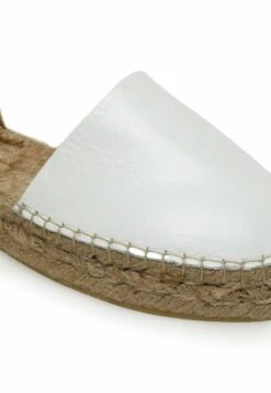 Nine West Alpargatas - White 17 Nine West Alpargatas - White -Nine West 57ef42c9c42d49c0a0a3dc02a6db3c5b