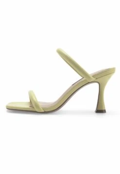 Nine West Outdoor Pena - Sandalias - Yellow