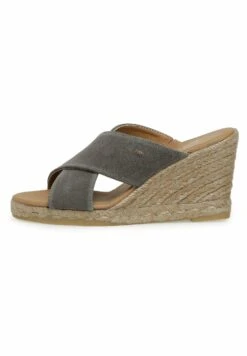 Nine West Outdoor Sanhem 3Fx - Sandalias - Smoke