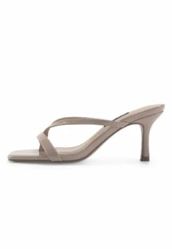 Nine West Outdoor Chardo 3Fx - Sandalias - Nude
